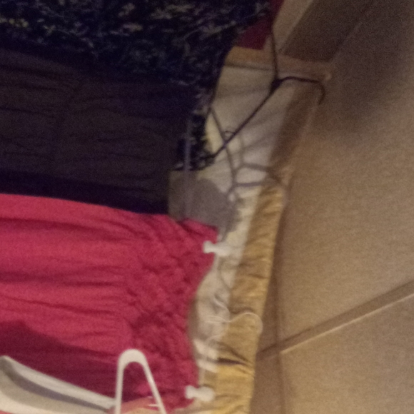 Women's dresses various brands sizes & styles - Picture 4 of 8